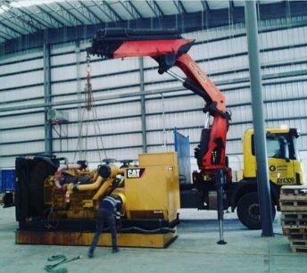 Camión con Grúa Pk 440002