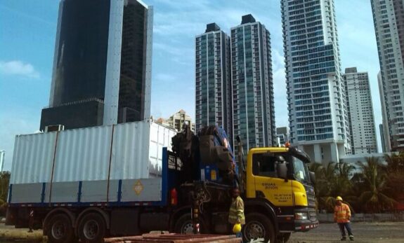 ALQUILER GRUAS EN PANAMA