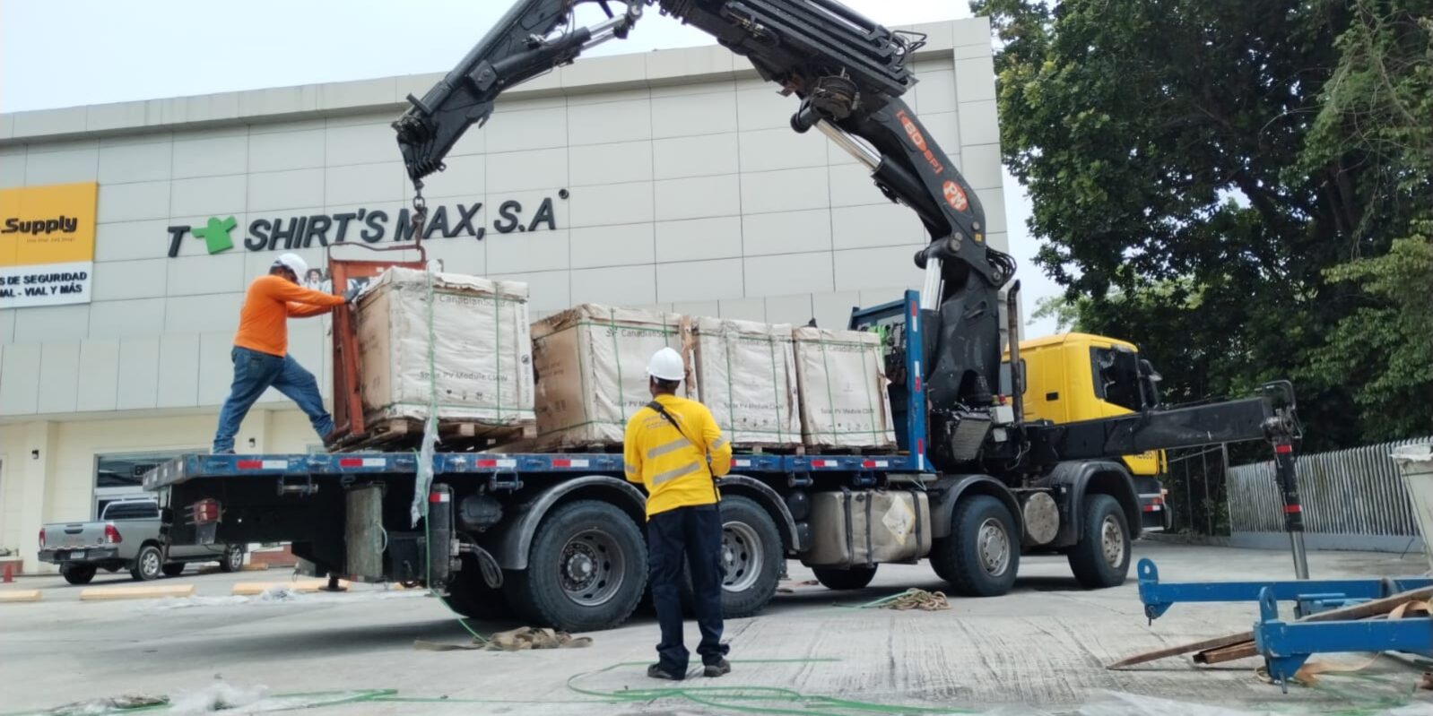 La importancia de las grúas en el desarrollo de la industria logística de Panamá