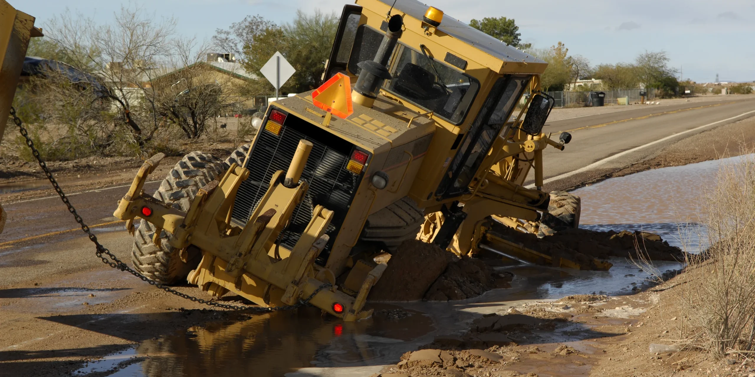 rescate y reubicación de maquinaria pesada en el arcén
