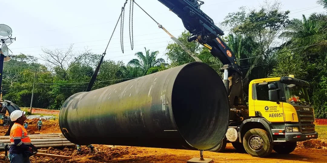 OK_83739437_2625923664310692_9040718399289688064_n grúas para la construcción de túneles mediante descenso de maquinaria pesada