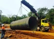 grúas para la construcción de túneles mediante descenso de maquinaria pesada
