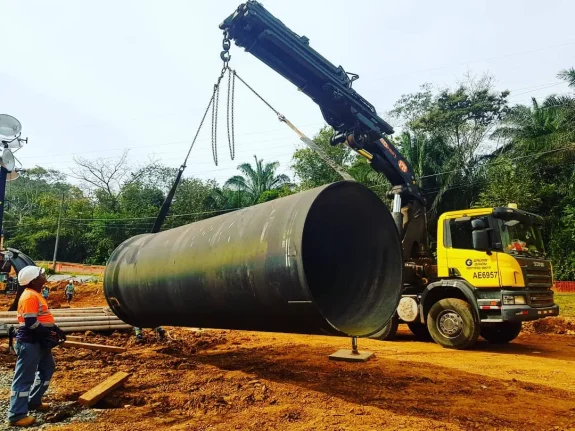 OK_83739437_2625923664310692_9040718399289688064_n grúas para la construcción de túneles mediante descenso de maquinaria pesada